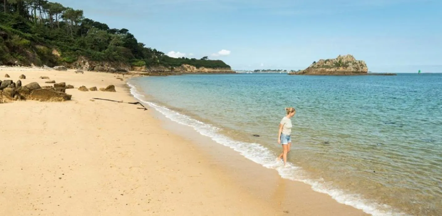 Holiday home Maison Bretonne 4 Personnes - Baie De Morlaix Taule